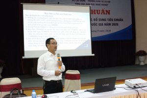 TS Nguyễn Chí Trường, Vụ trưởng Vụ Kỹ năng nghề (Tổng cục GDNN) trình bày tham luận