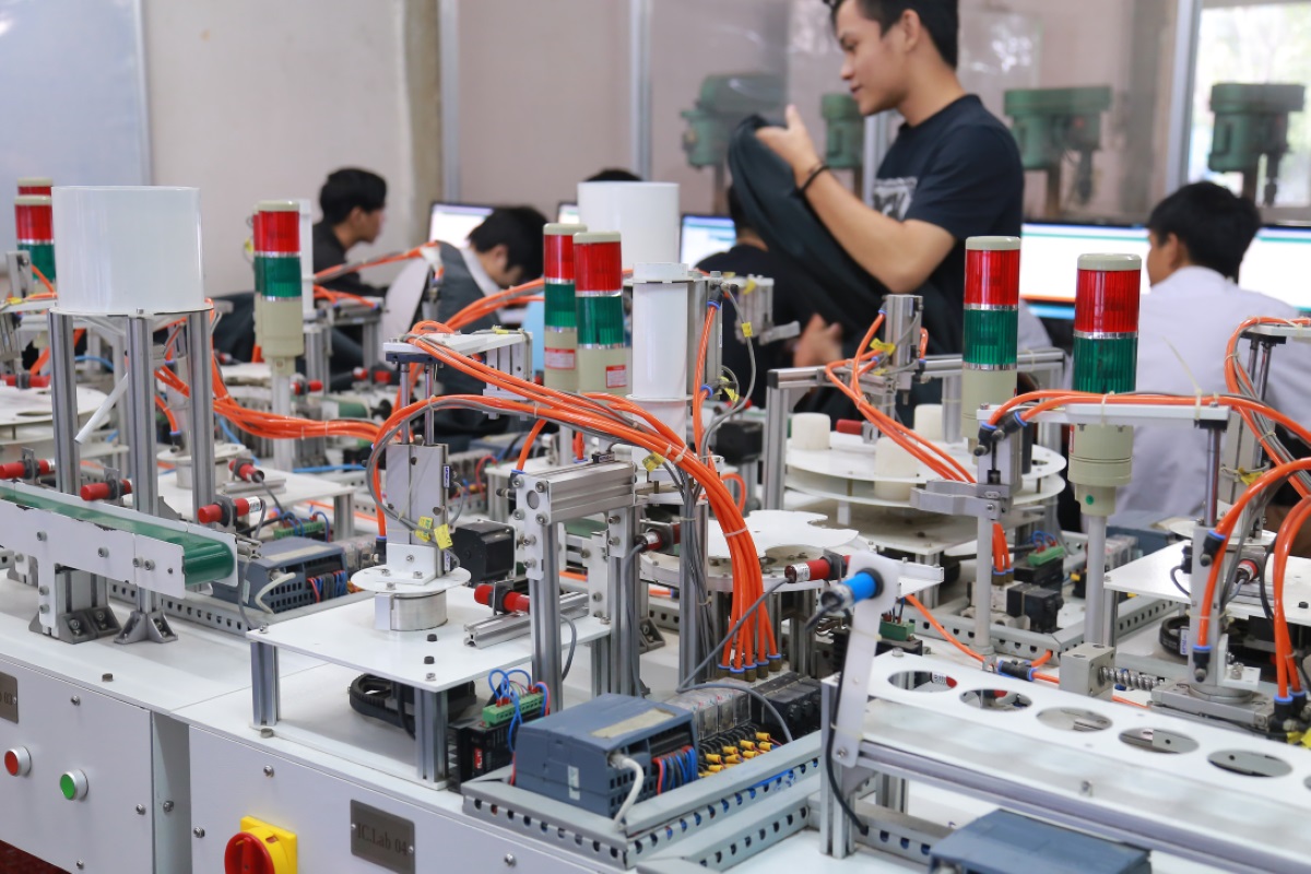 Danh sách các trường cao đẳng đào tạo ngành Điện – Điện tử tại Hà Nội